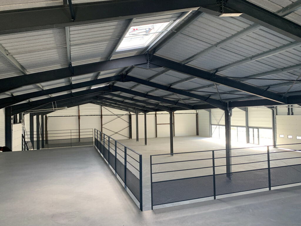 bati renove 37 travaux tours plomberie électricité carrelage multi service terassement peinture charpente couverture